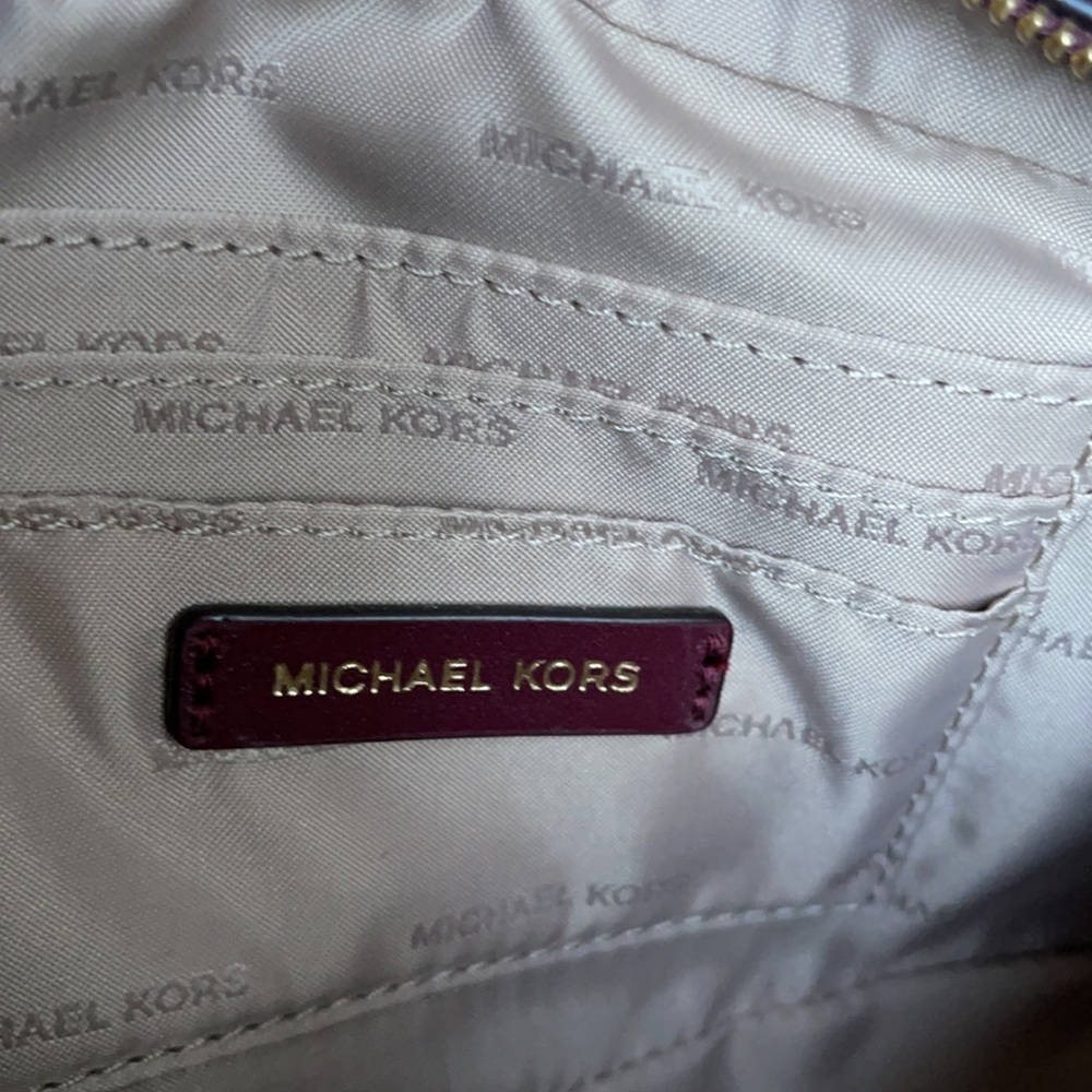 Michael Kors Small Camera Bag Ox Blood North/South - Picture 6 of 16
